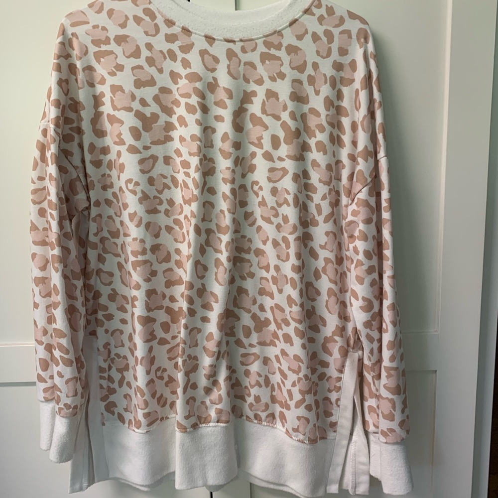 Lightweight sweatshirt